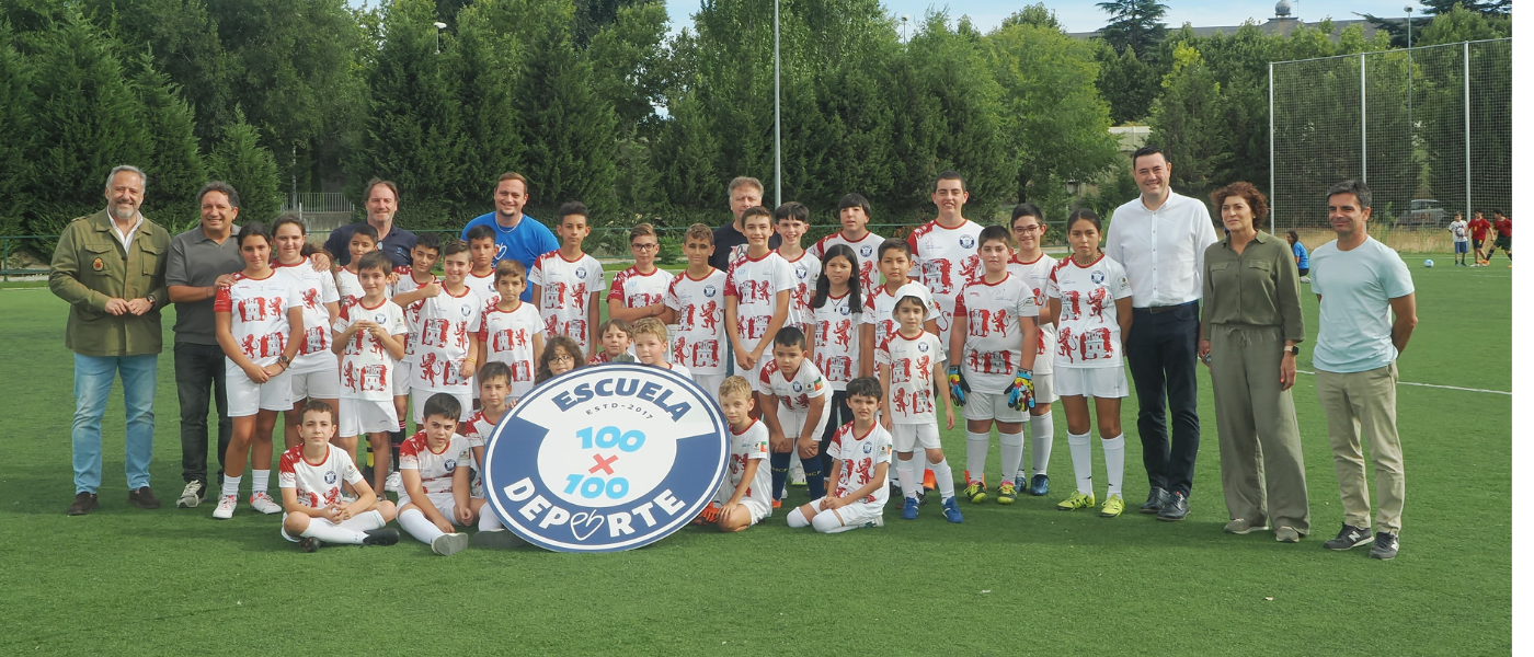 Juega con nosotros en la Escuela 100x100 Deporte